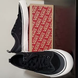 Vans DESTRUCT SF Canvas Black/Marshmallow 7.0 Men = 8.5 Women NWT